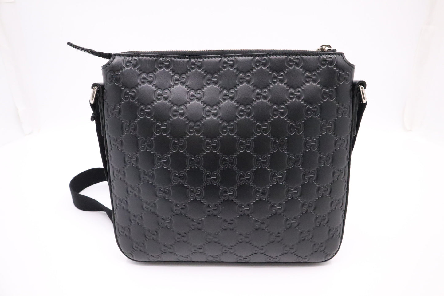 Gucci Crossbody in Black Guccissima Leather