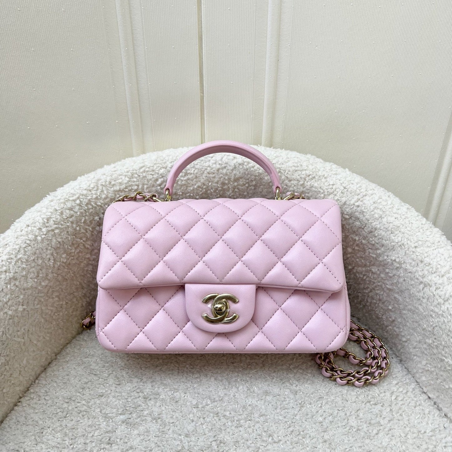 [Brand New] Chanel Top Handle Mini Rectangle Flap in 25S Light Pink Lambskin AGHW (Model: AS2431) Handbag