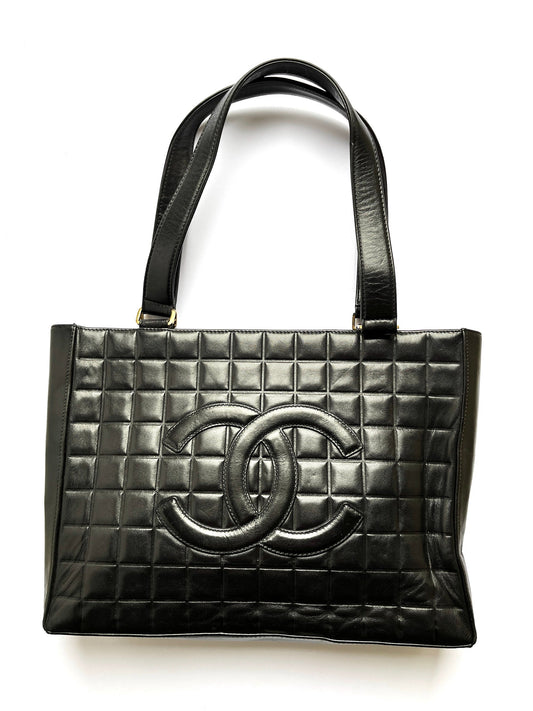 CHANEL Chocolate Bar Black Leather Shoulder Bag