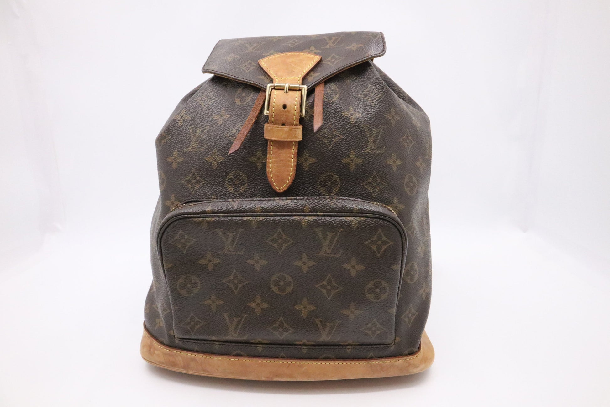 Louis Vuitton Montsouris GM in Monogram Canvas