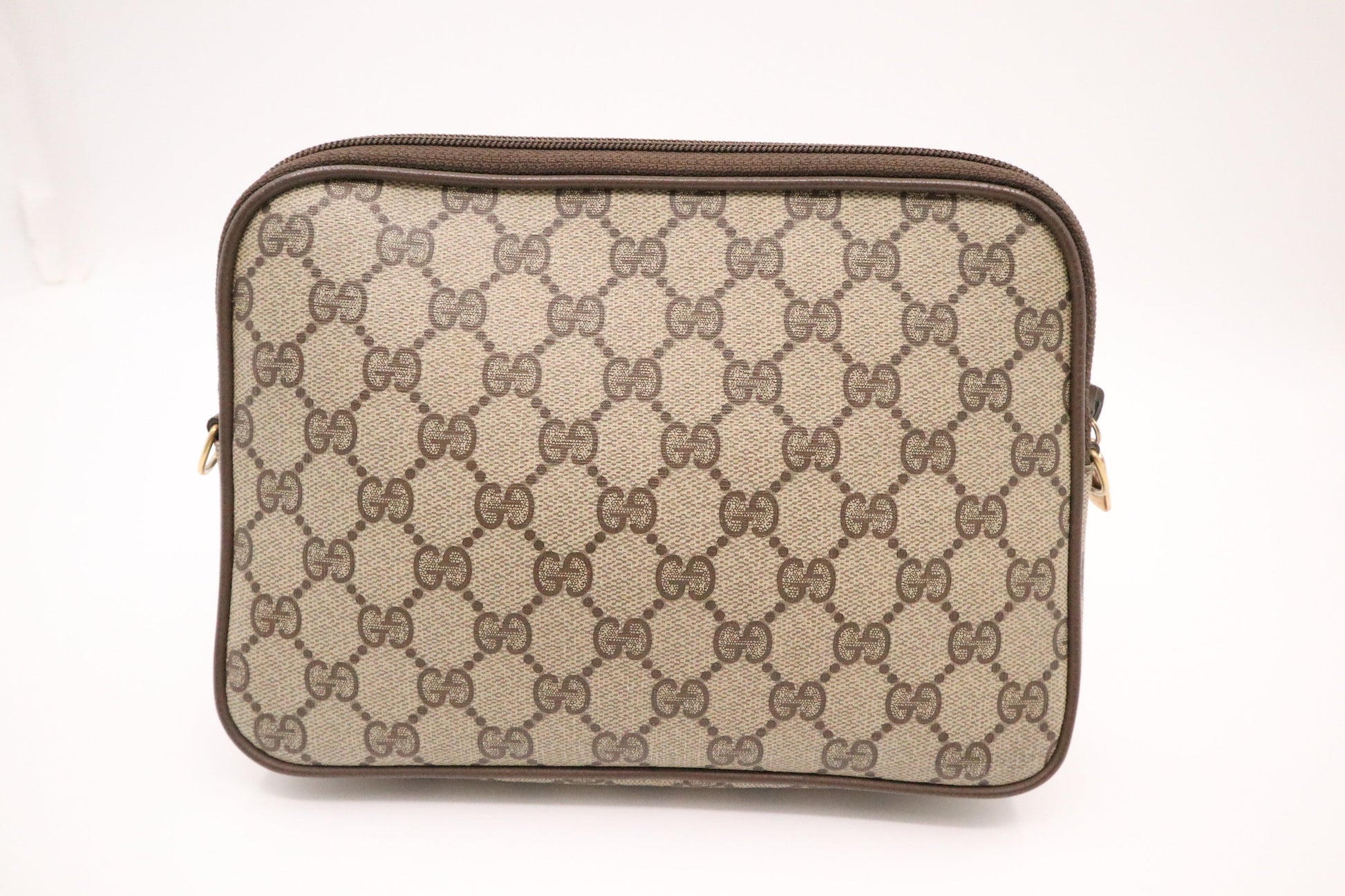 Gucci Shoulder Bag in GG Supreme Canvas