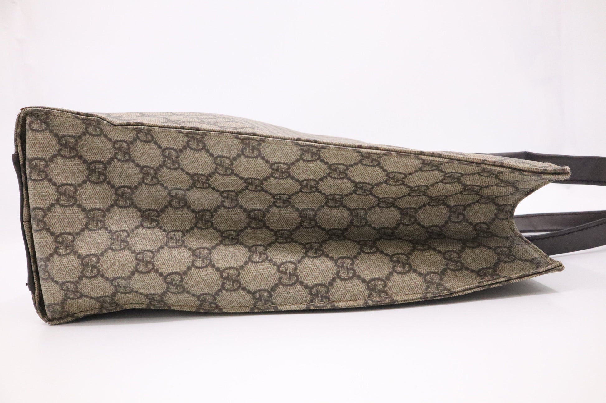 Gucci Tote in GG Supreme Canvas
