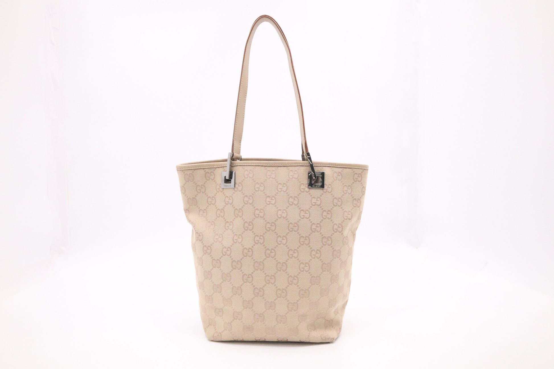 Gucci Bucket Bag in Beige Canvas