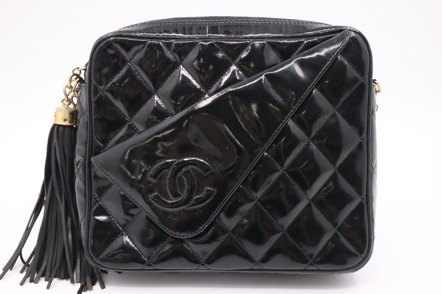 Chanel Shoulder Bag in Black Patent Leather