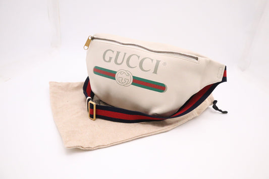 Gucci Waist Bag in White Leather