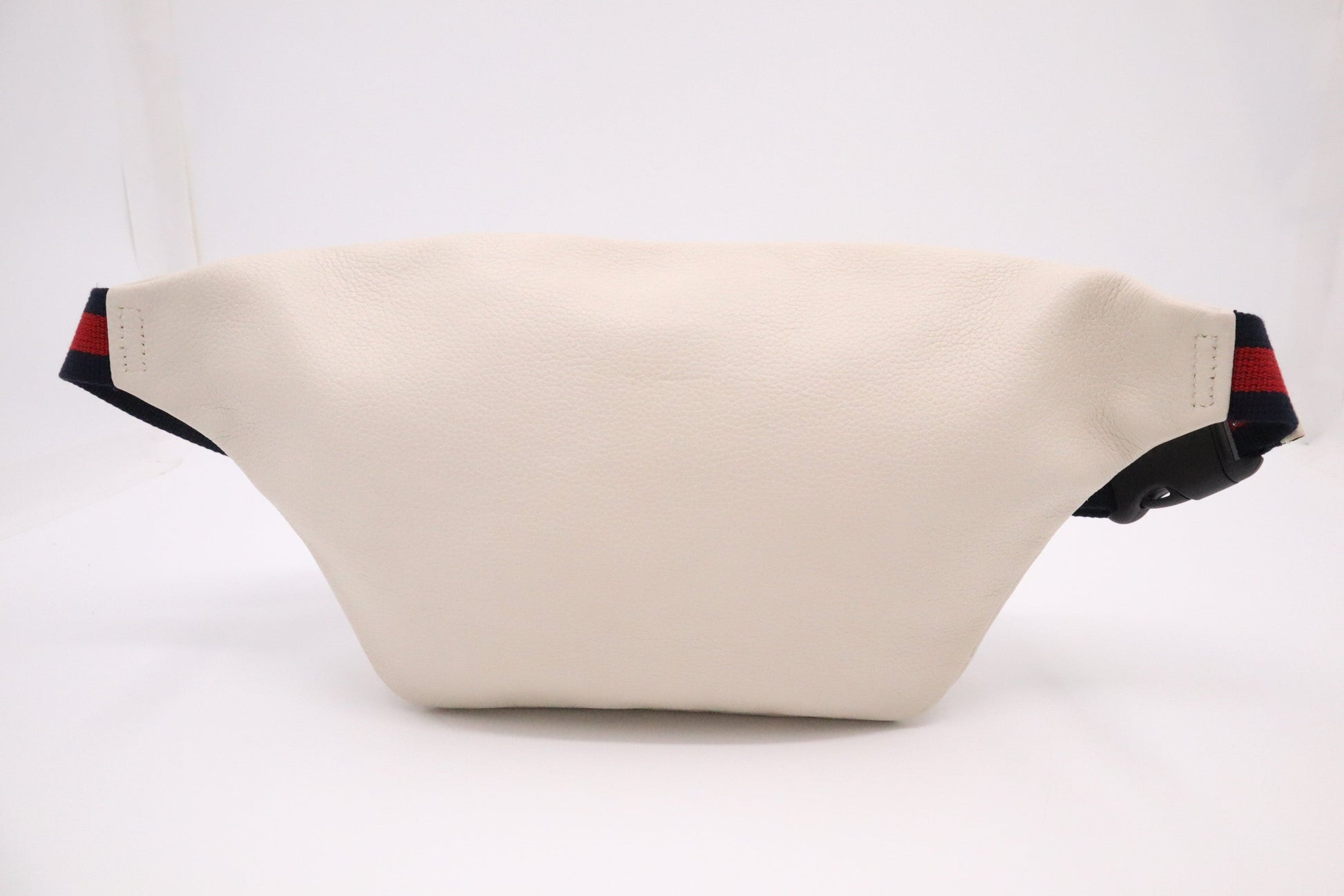 Gucci Waist Bag in White Leather