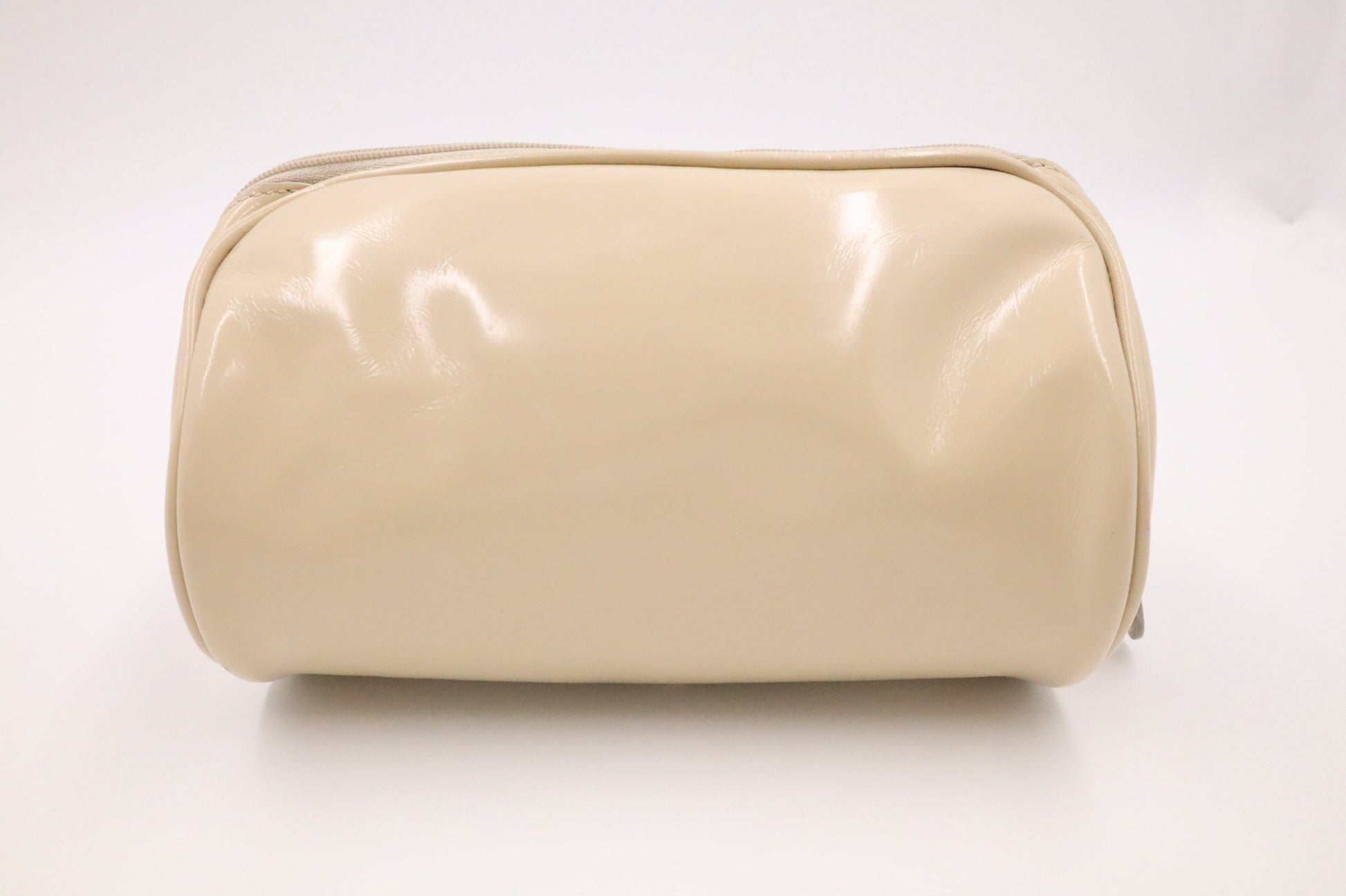 Gucci Cosmetic Pouch in Beige Patent Leather