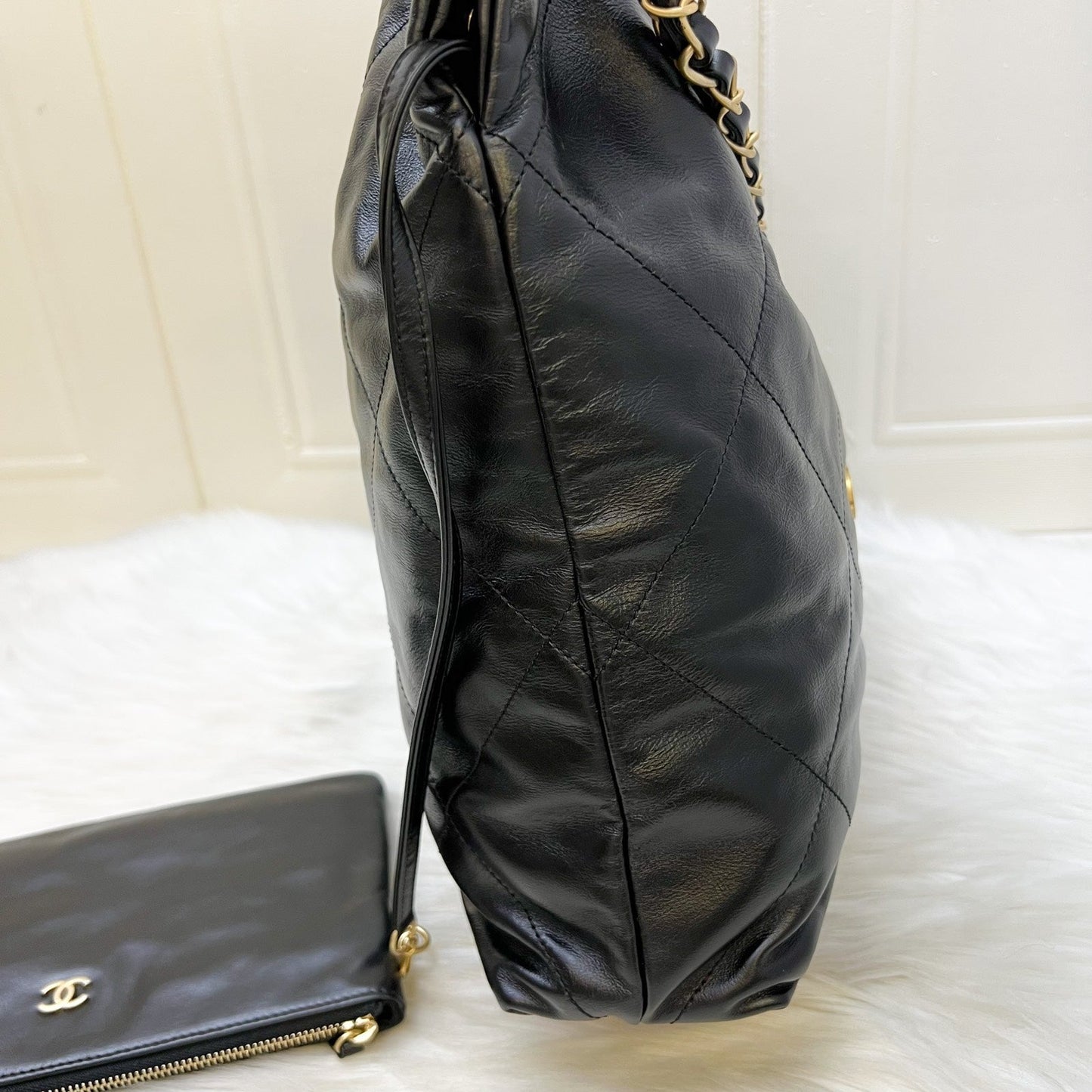 Chanel 22 Medium Hobo Bag in Black Calfskin and AGHW (Model: AS3261)