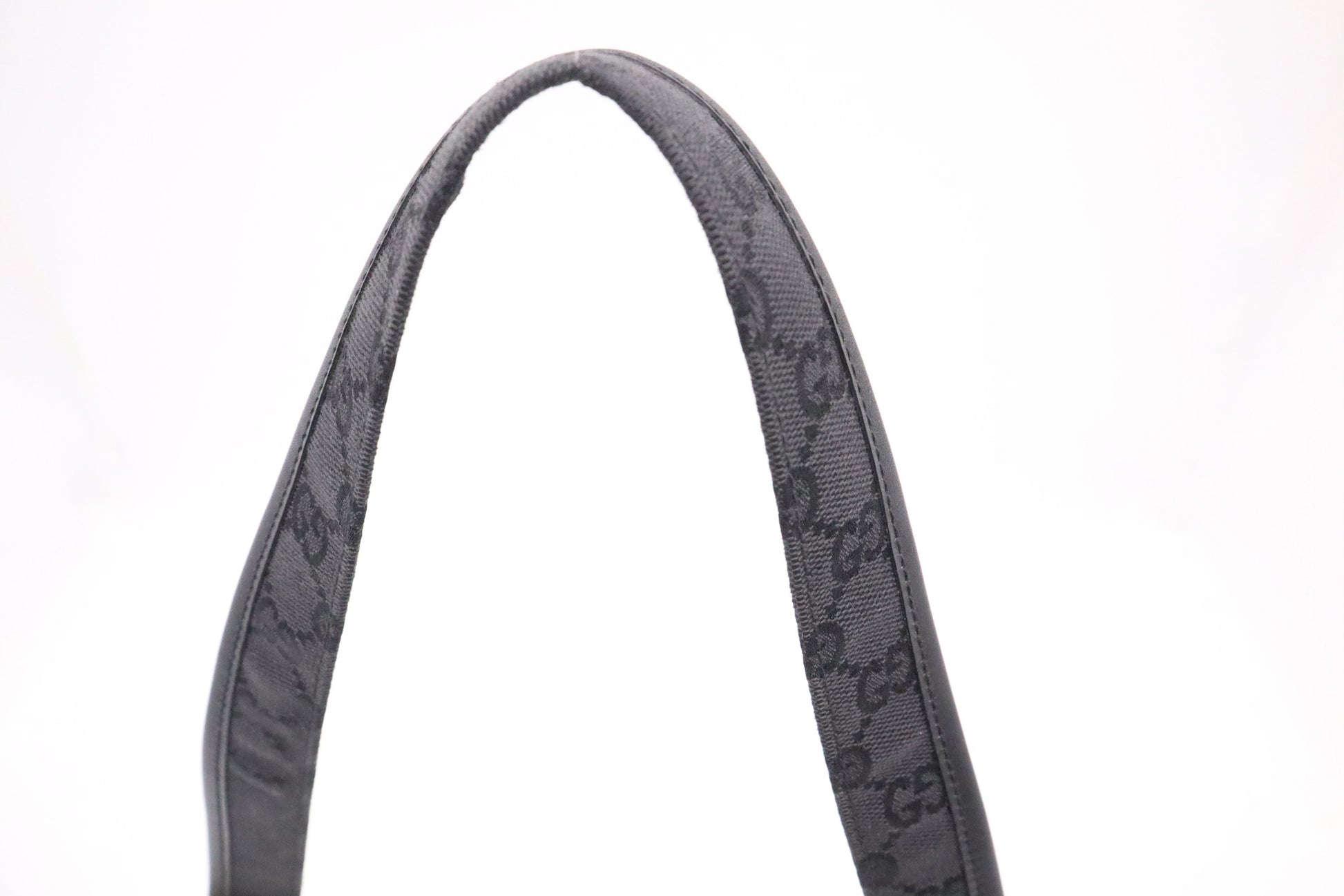 Gucci Shoulder Bag in Black GG Canvas