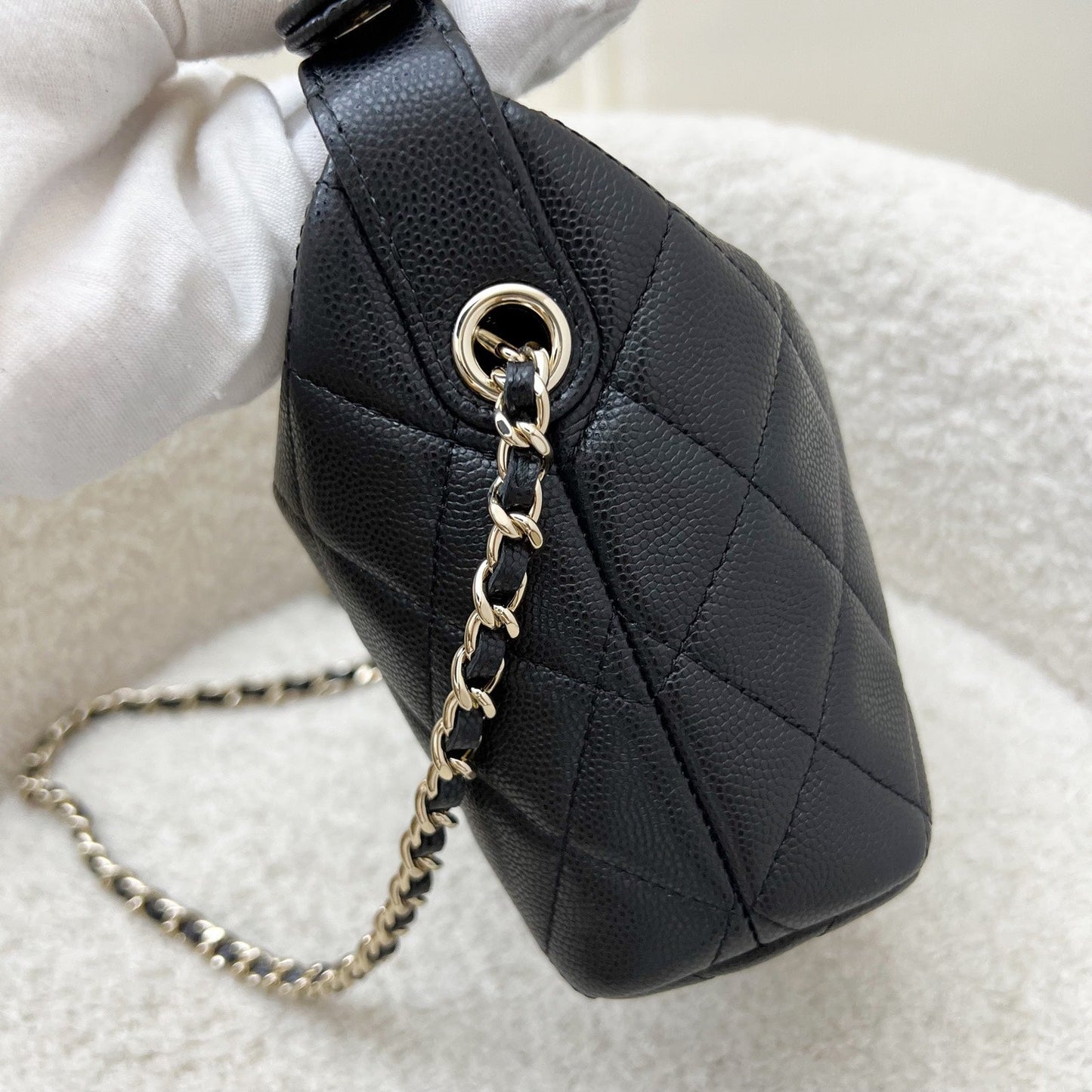 Chanel 25A Quilted Hobo Clutch on Chain in Black Caviar and LGHW Shoulder Bag