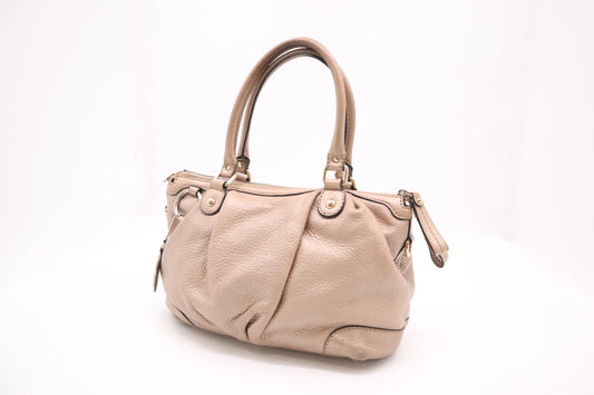 Gucci Sukey Shoulder Bag in Metallic Beige Leather