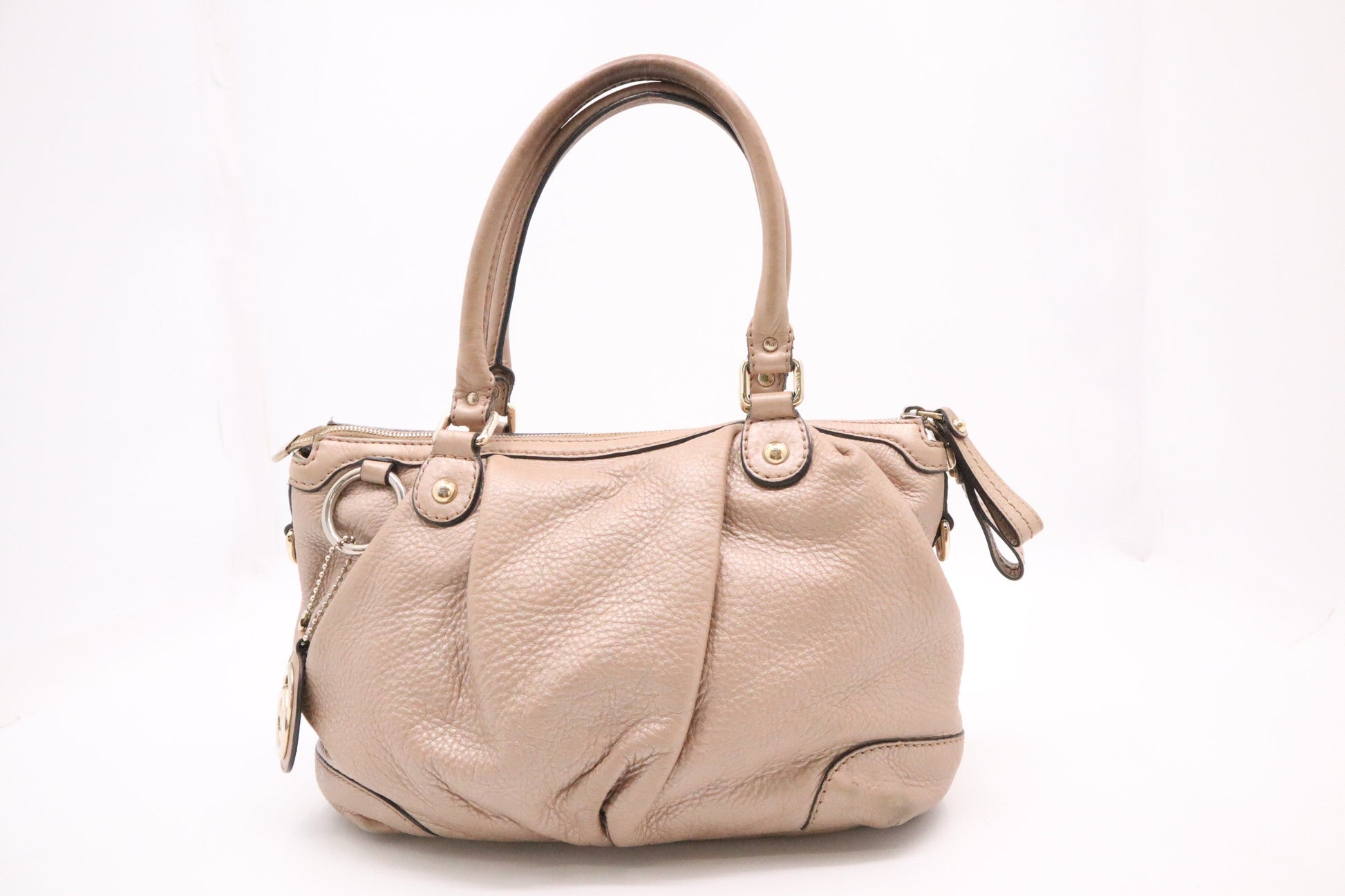 Gucci Sukey Shoulder Bag in Metallic Beige Leather