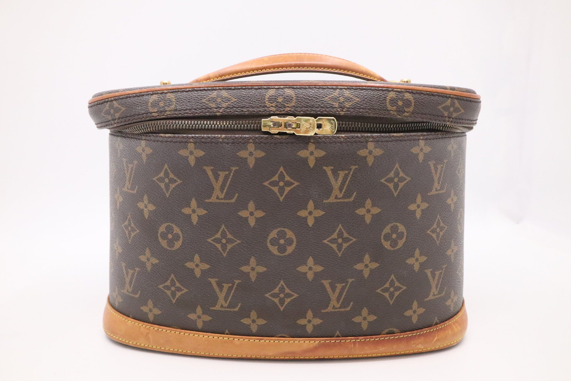 Louis Vuitton Nice Vanity Bag in Monogram Canvas