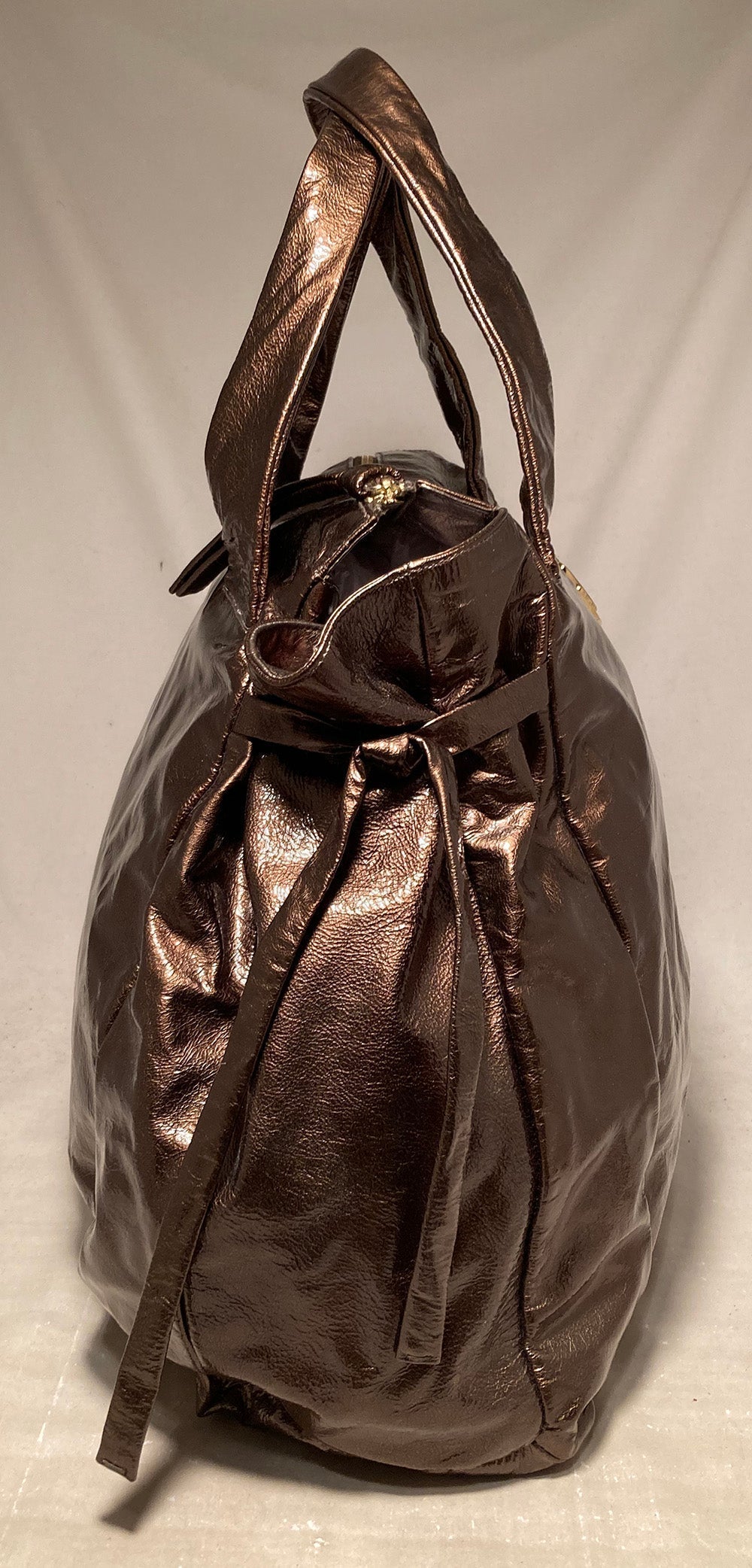 Gucci Leather Patent Leather Handbag