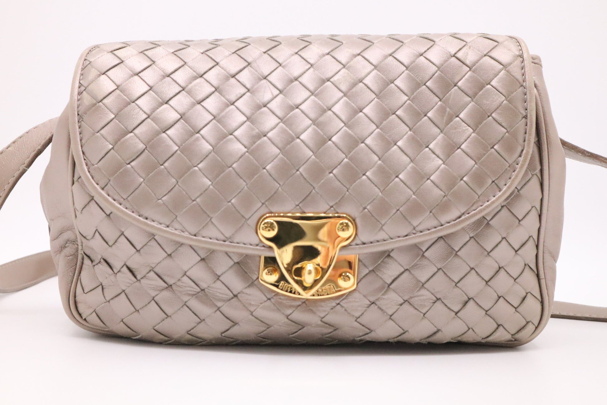 Bottega Veneta Shoulder Bag in Greige Metallic Intrecciato Leather