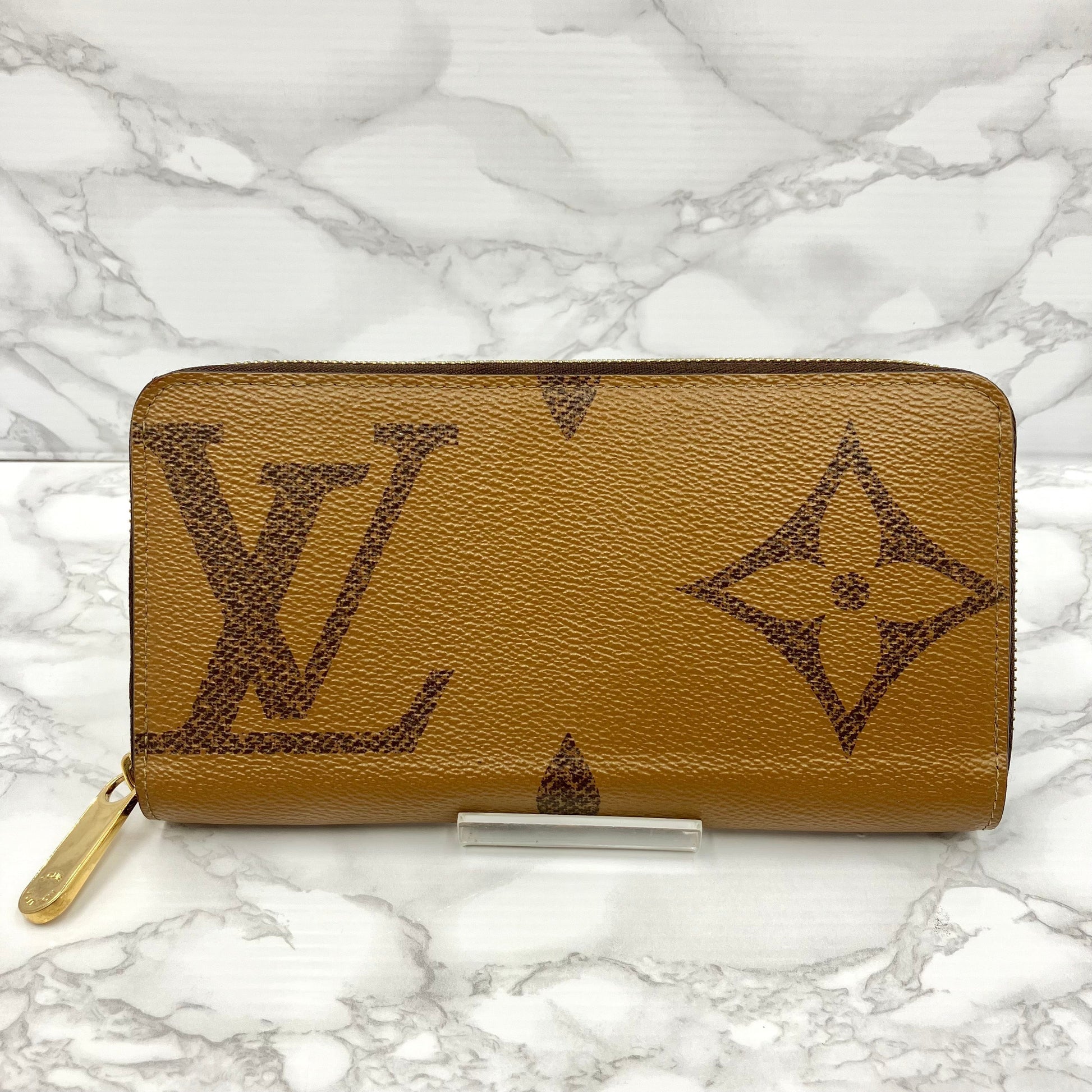 Louis Vuitton Giant Monogram Zippy Crossbody