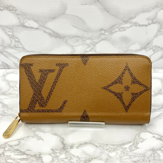 Louis Vuitton Giant Monogram Zippy Crossbody