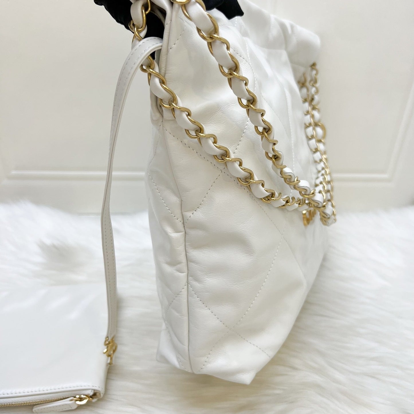 Chanel 22 Small Hobo Bag in White Shiny Calfskin and GHW