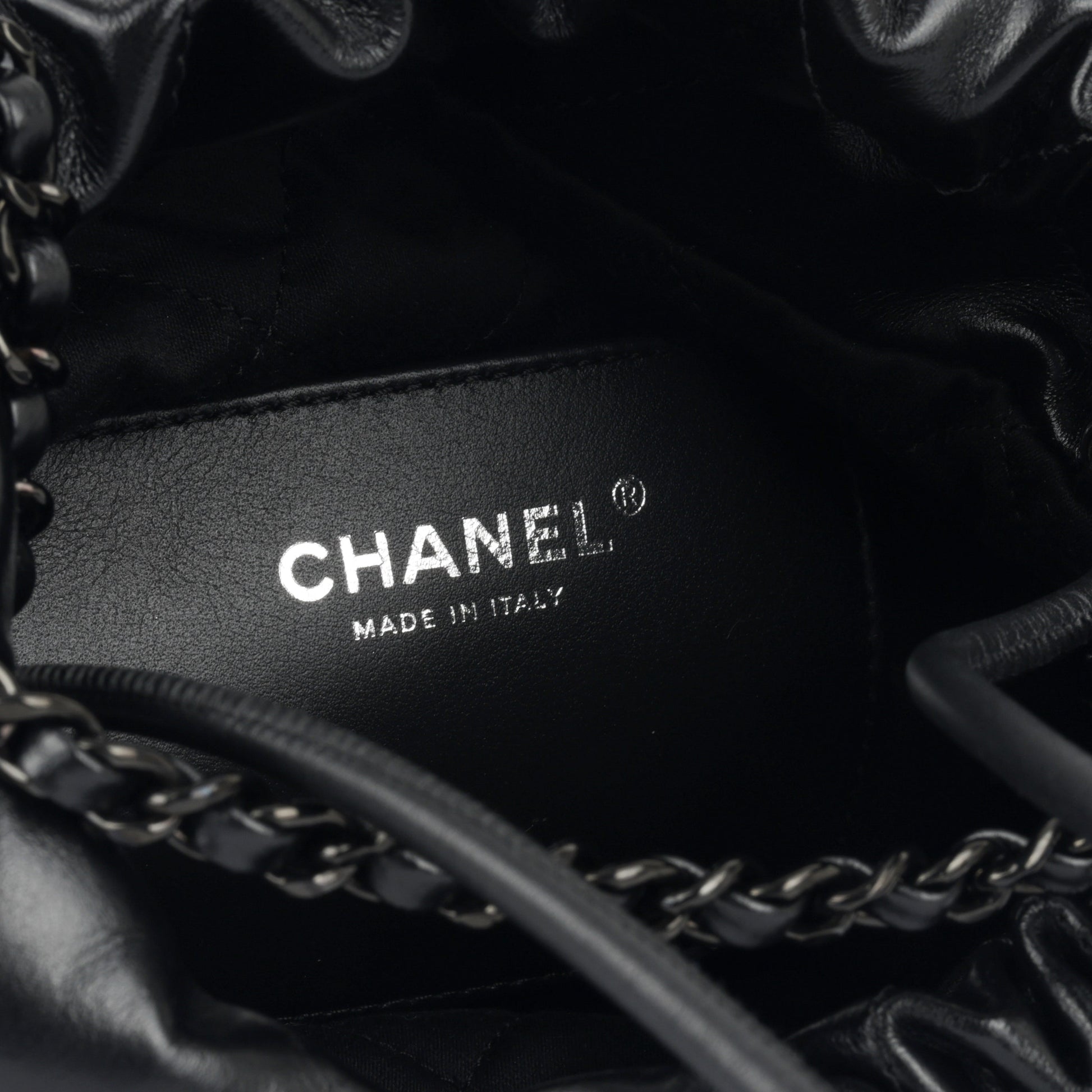 Chanel 22 Mini Handbag - So Black