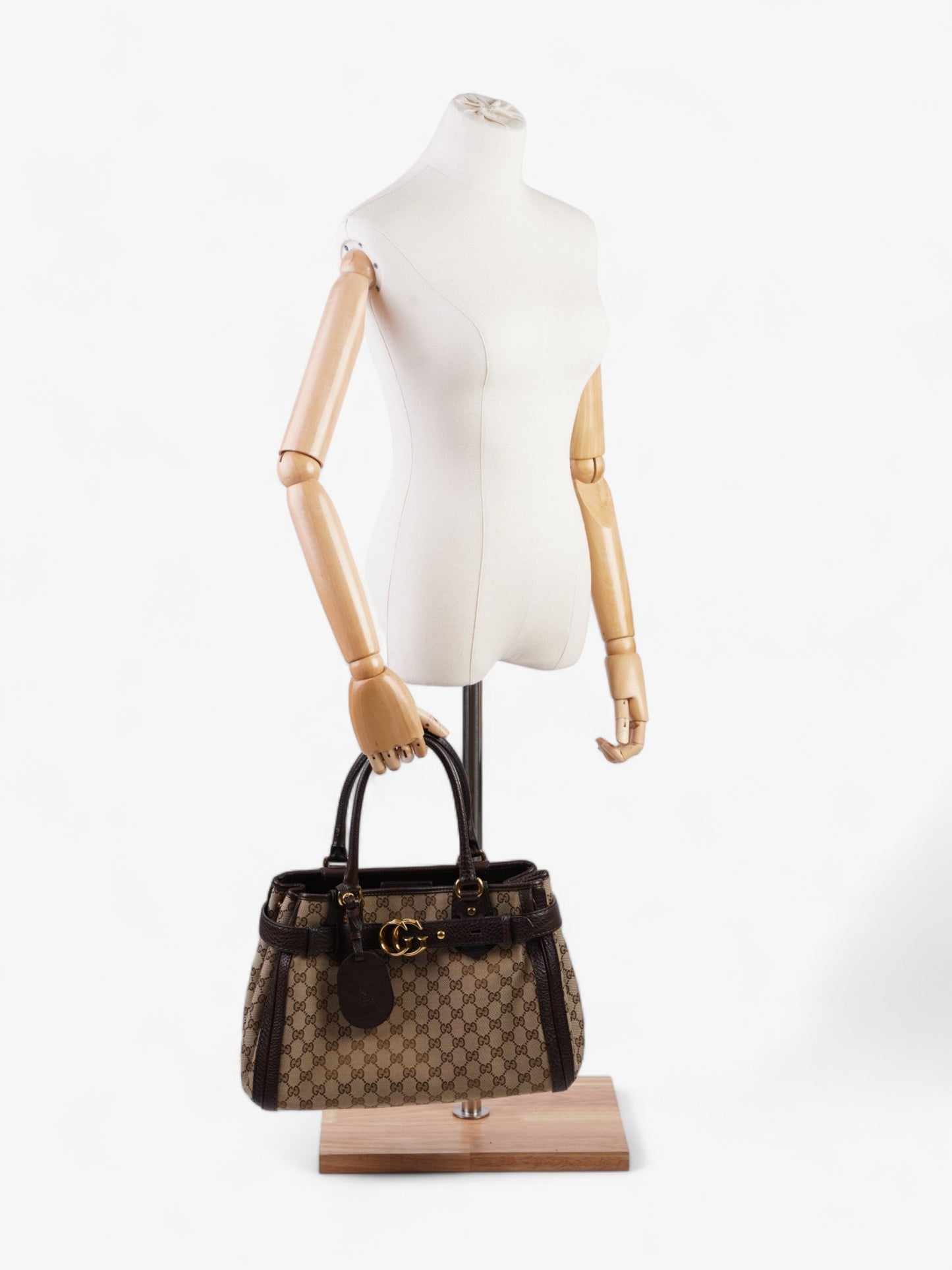 Gucci Running Tote Beige And Ebony GG Supreme Canvas Medium