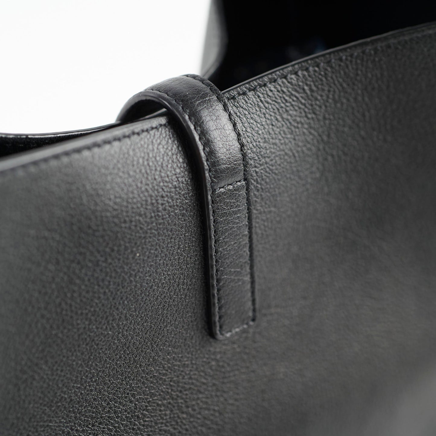 Saint Laurent LE 5 ÃÂ  7 Supple Small Black