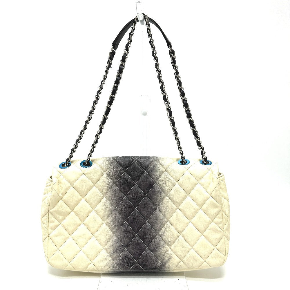 CHANEL Shoulder Bag Caviar skin White type CC COCO Mark Matrasse quilting