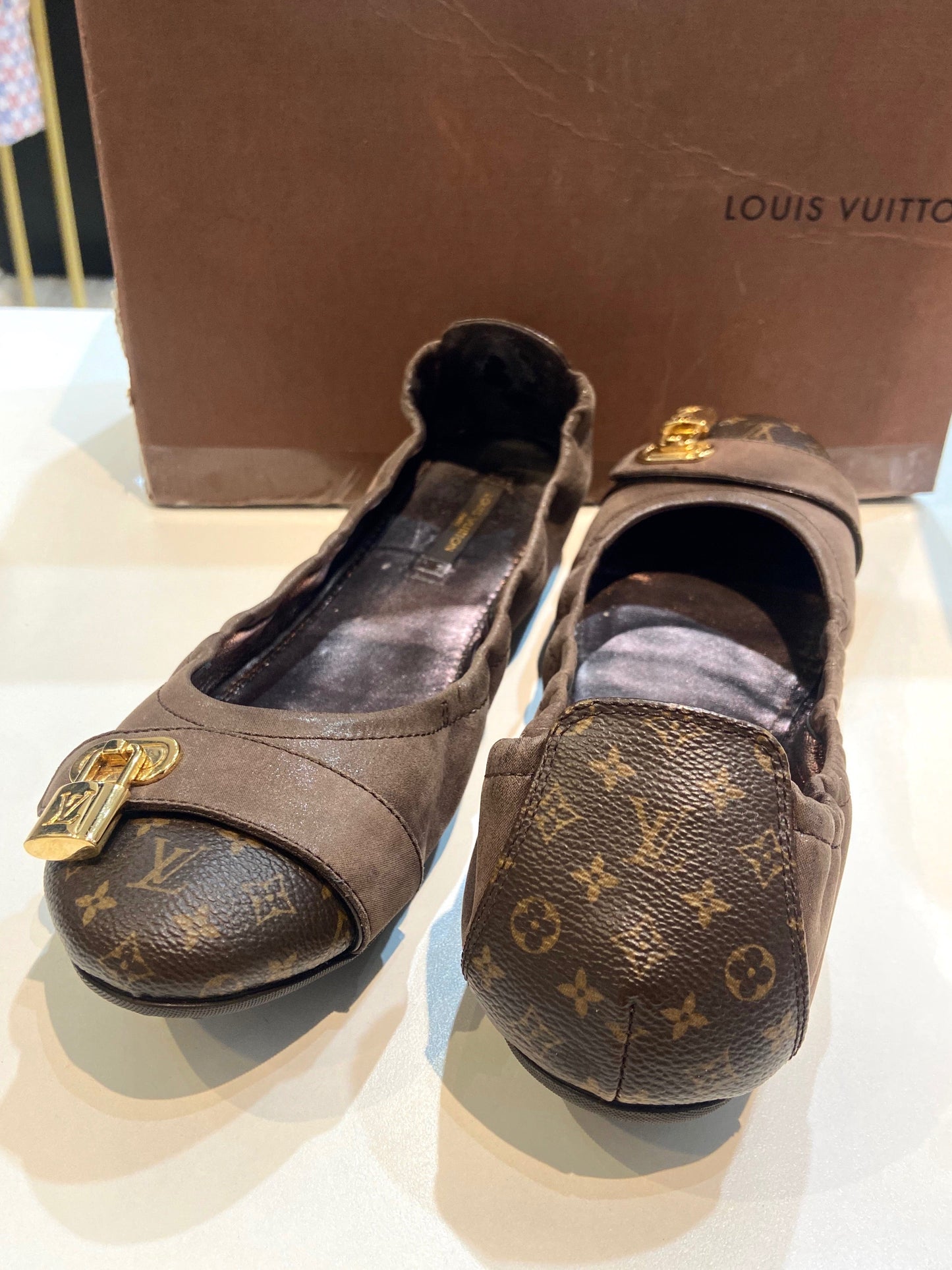 LOUIS VUITTON MONOGRAM LUCKY BALLERINA FLATS