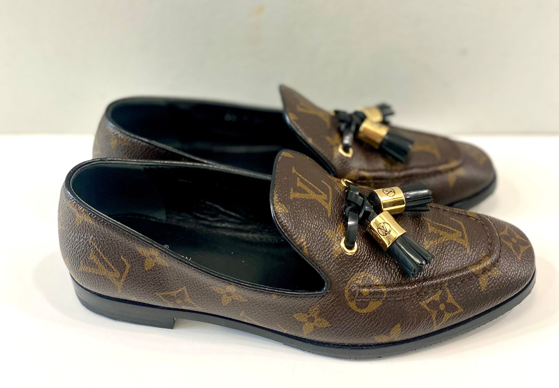 LOUIS VUITTON MONOGRAM SOCIETY LOAFERS