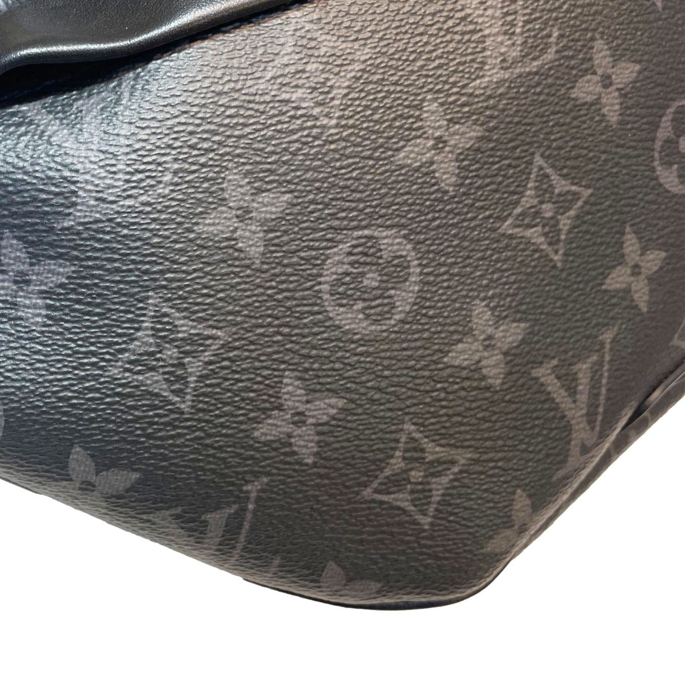 LOUIS VUITTON Discovery Monogram Eclipse Bumbag Black