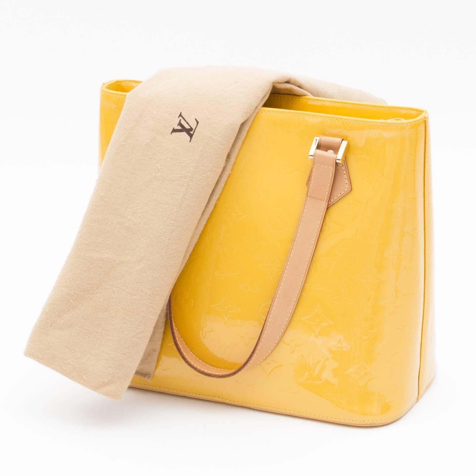  Louis Vuitton Houston Vernis Monogram Tote