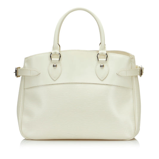 Louis Vuitton Epi Passy PM (SHG-PuxUfs)