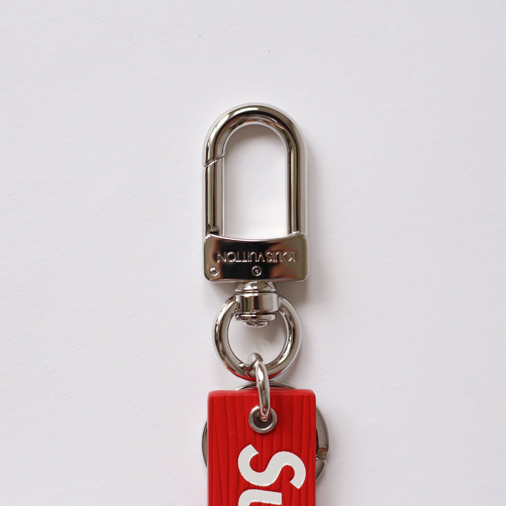 Louis Vuitton | Supreme Downtown Tab Key Holder | Red Crossbody
