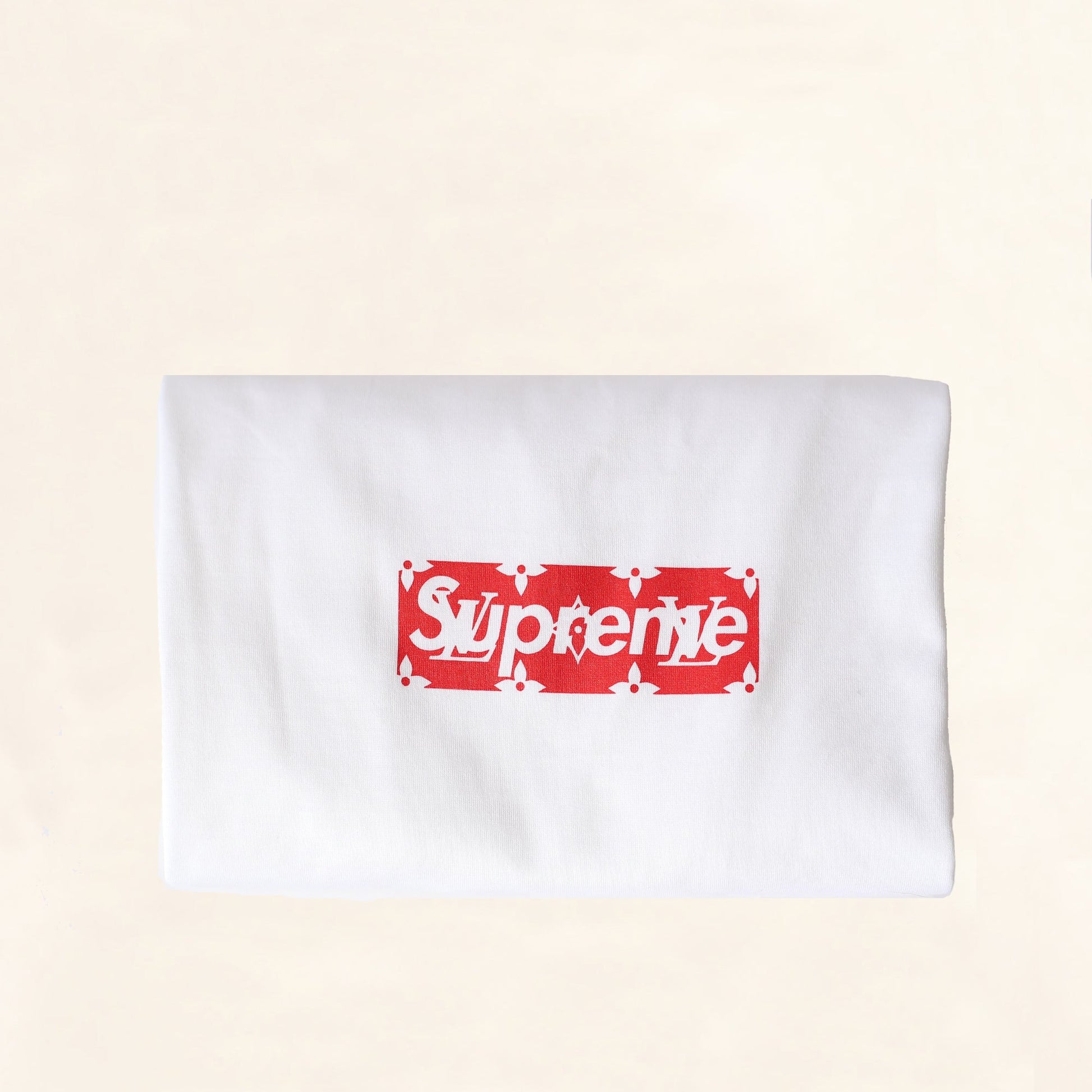 Louis Vuitton | Supreme T-shirt | White Crossbody