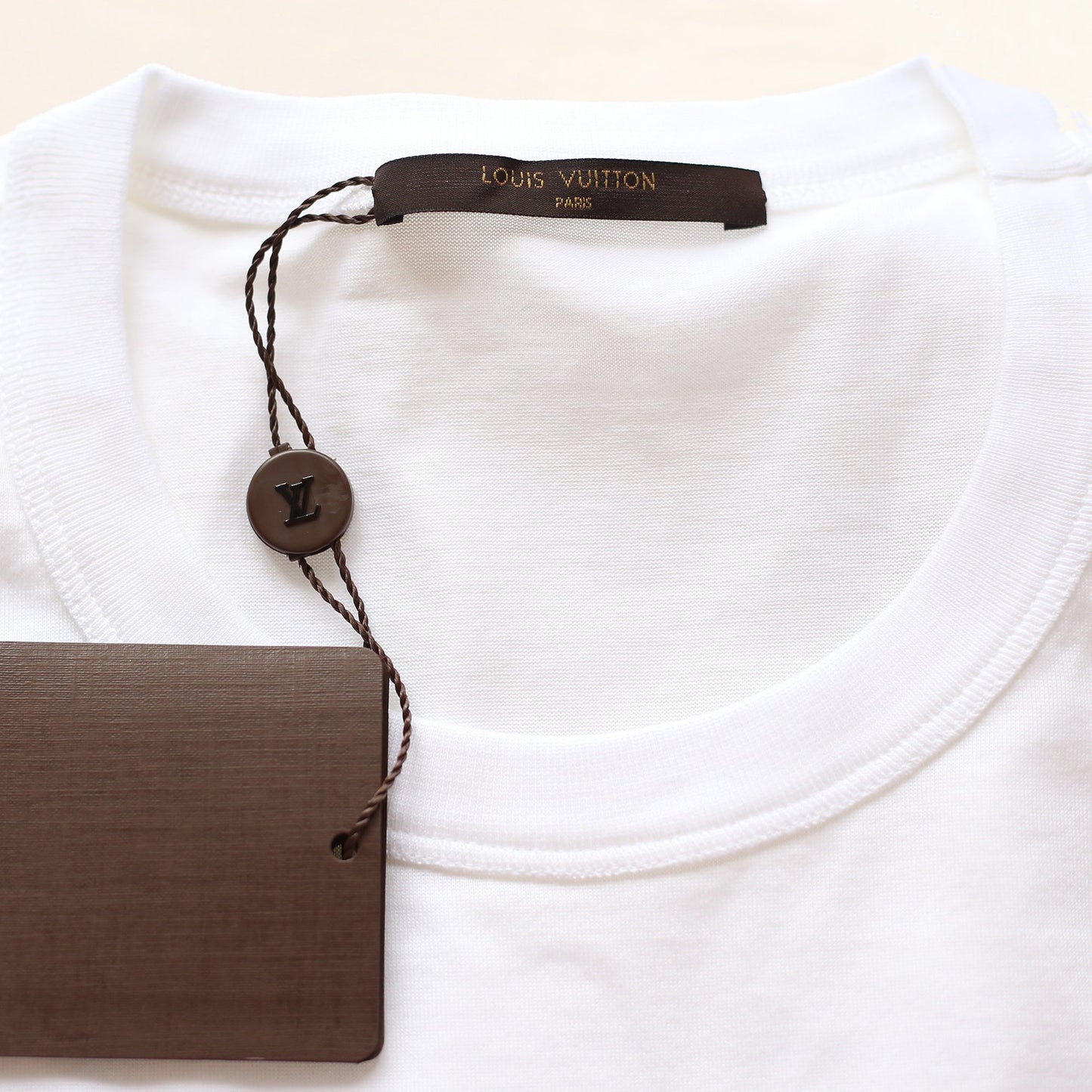 Louis Vuitton | Supreme T-shirt | White Crossbody