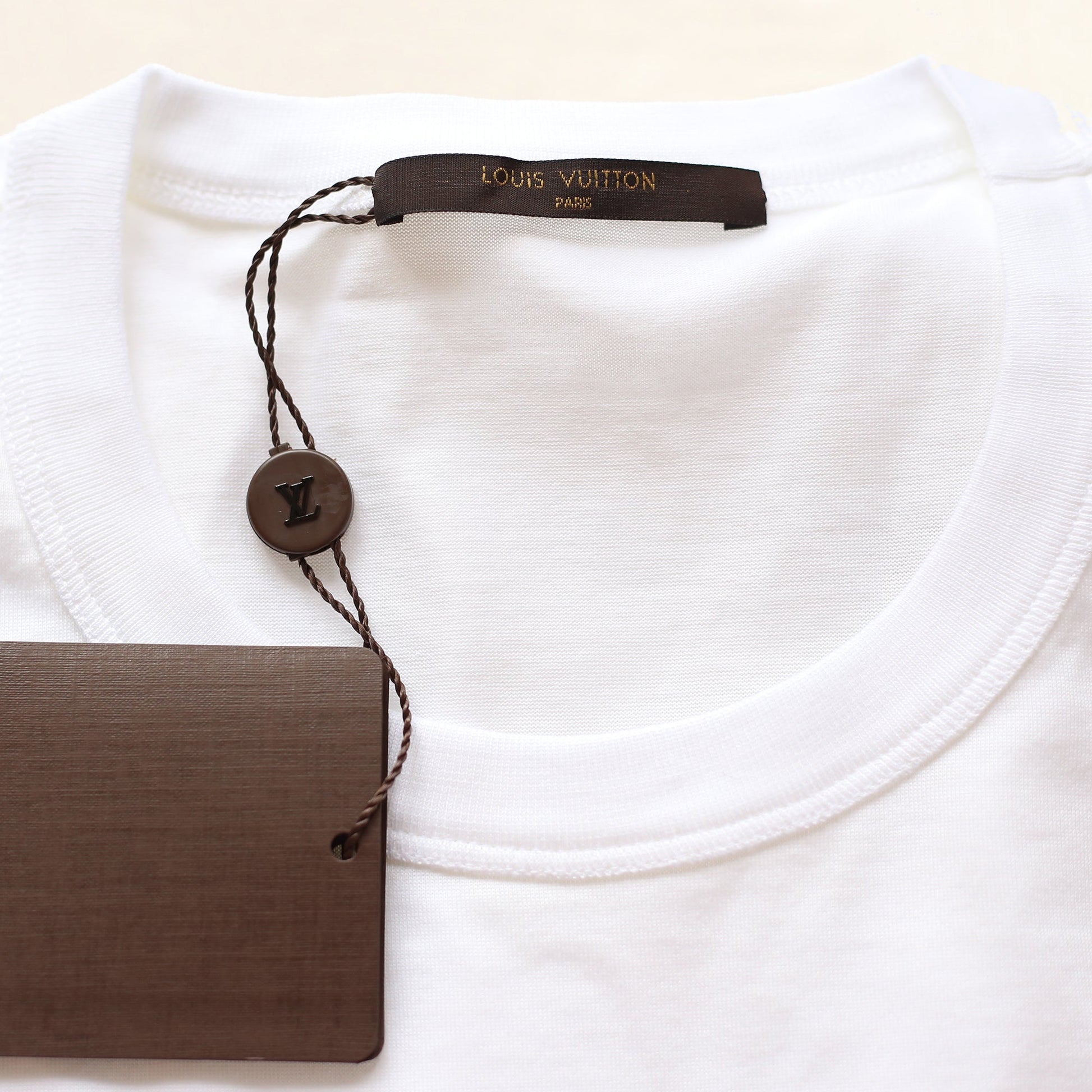 Louis Vuitton | Supreme T-shirt | White Crossbody