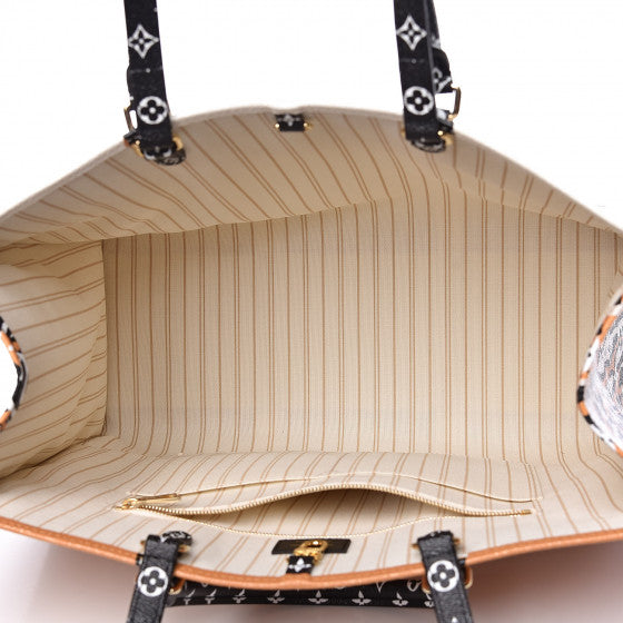Louis Vuitton | Monogram Giant Jungle Onthego Tote