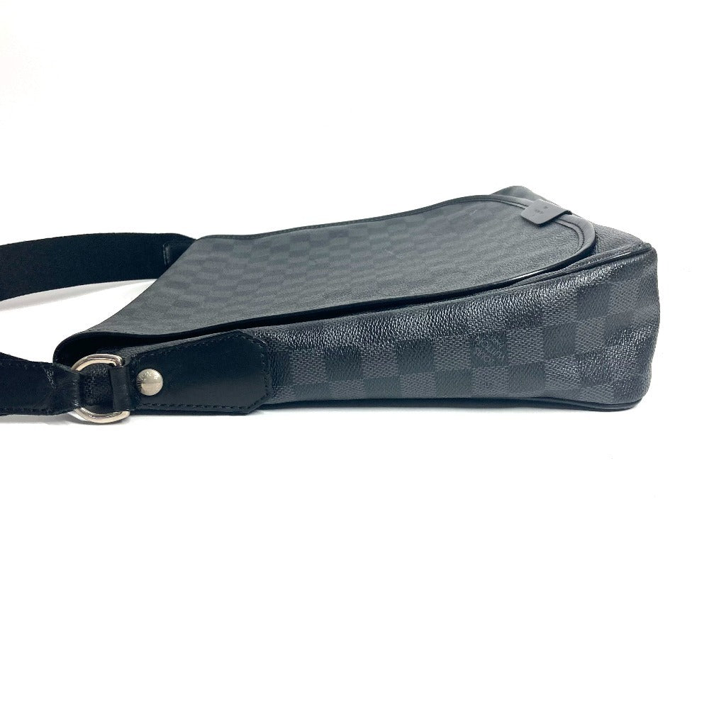 LOUIS VUITTON Shoulder Bag Damier Grafitto Canvas black Damier Grafitte Daniel MM