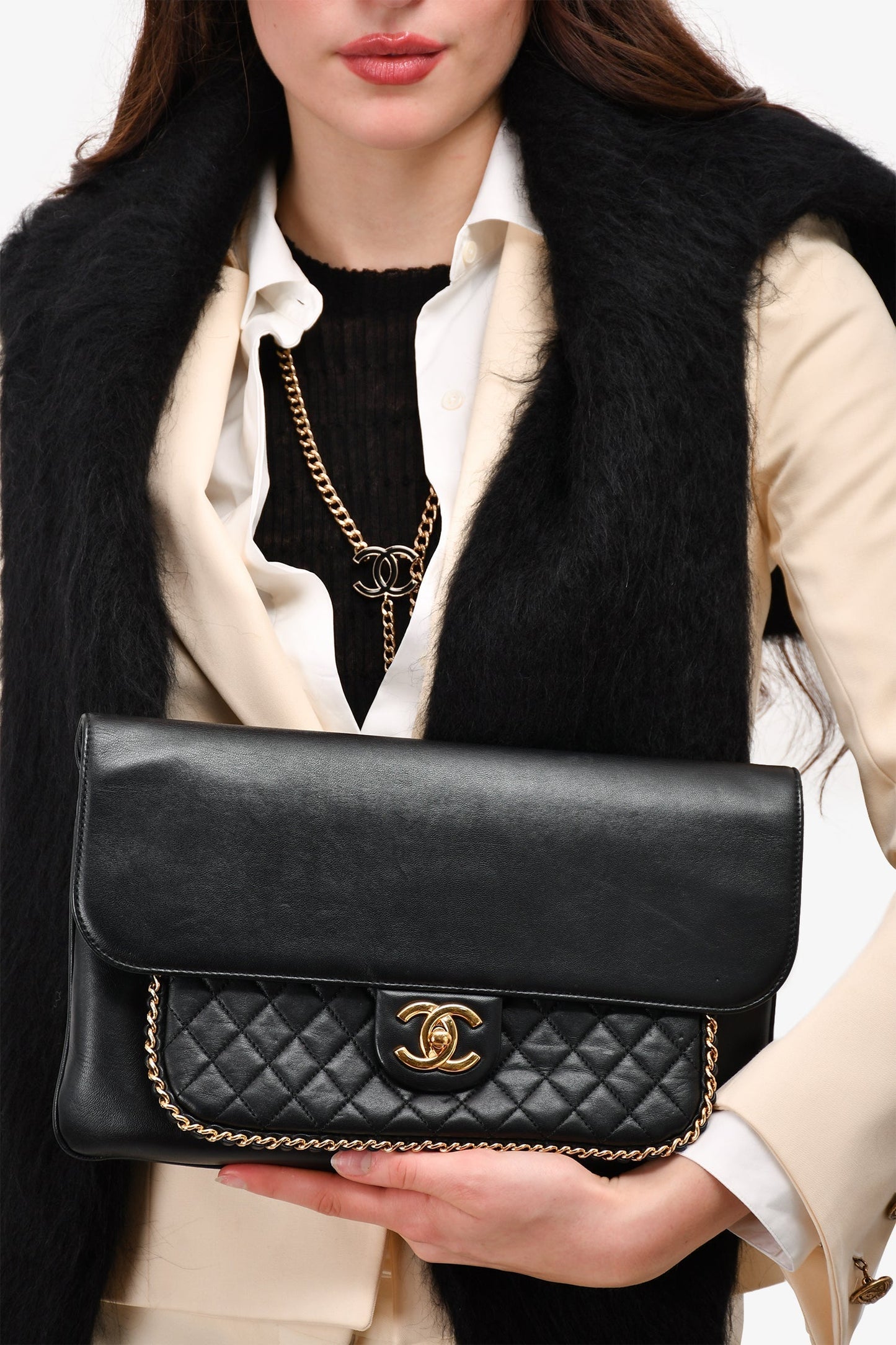 Chanel 2017/18 Black Lambskin 'Unchained' CC Clutch
