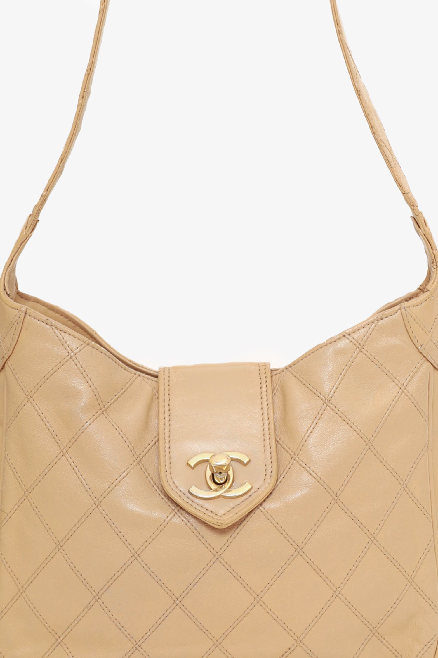 Chanel 1986-88 Beige Quilted Lambskin CC Hobo Shoulder Bag with Pouch