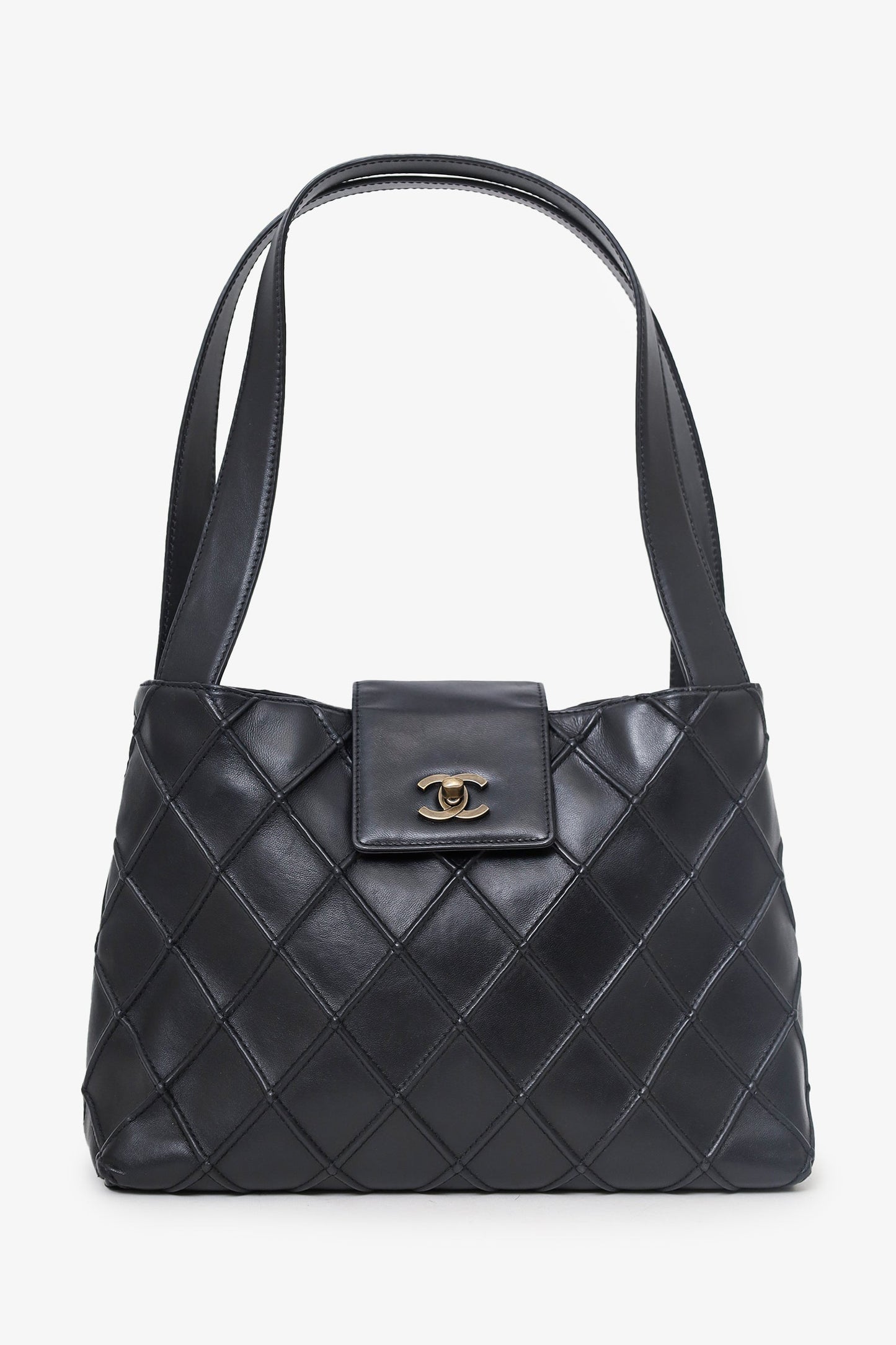 Chanel 2000-02 Black Leather Diamond Stitch CC Hobo Shoulder Bag with Pouch
