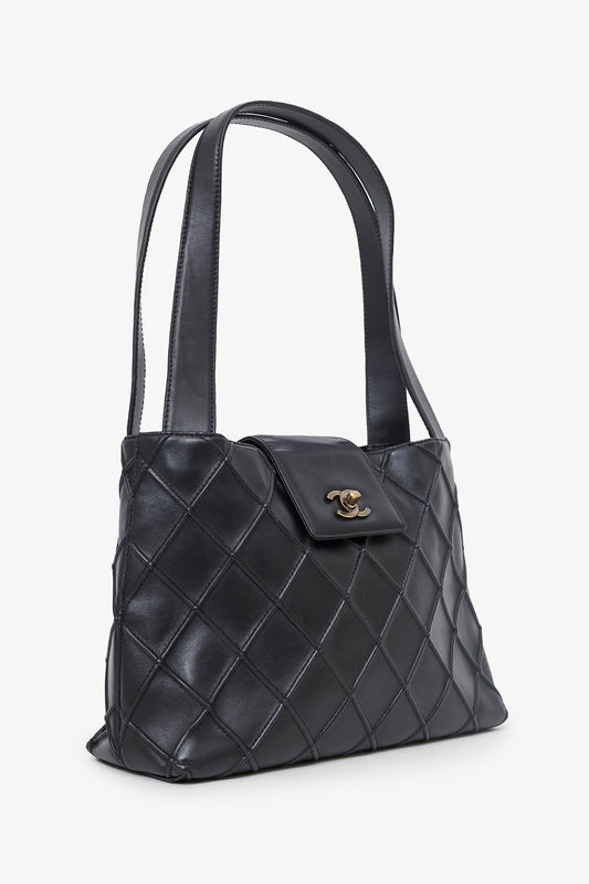 Chanel 2000-02 Black Leather Diamond Stitch CC Hobo Shoulder Bag with Pouch