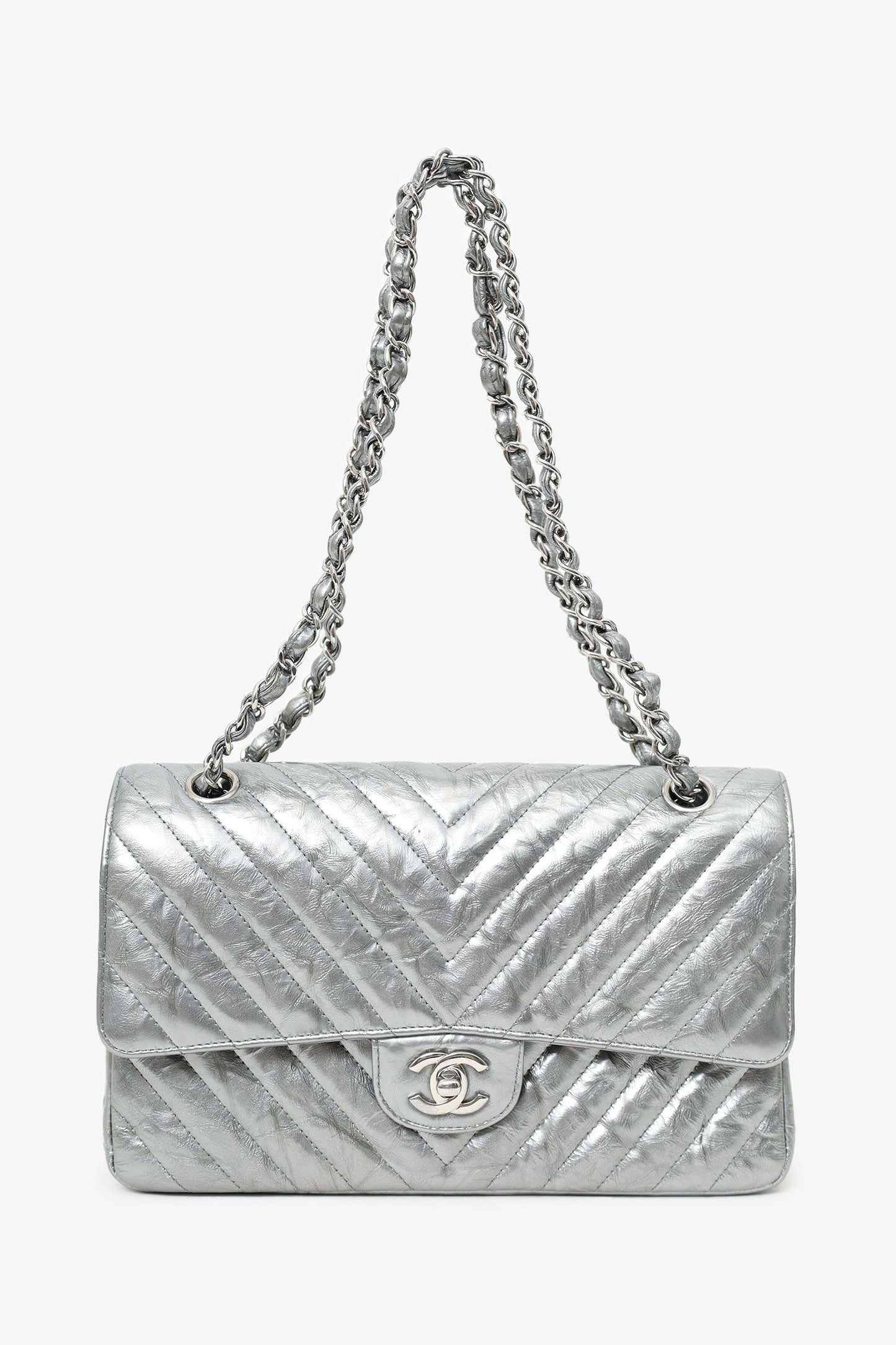 Chanel 2018 Silver Metallic Patent Crumpled Calfskin Chevron Quilted Medium Double Flap Shoulder Bag