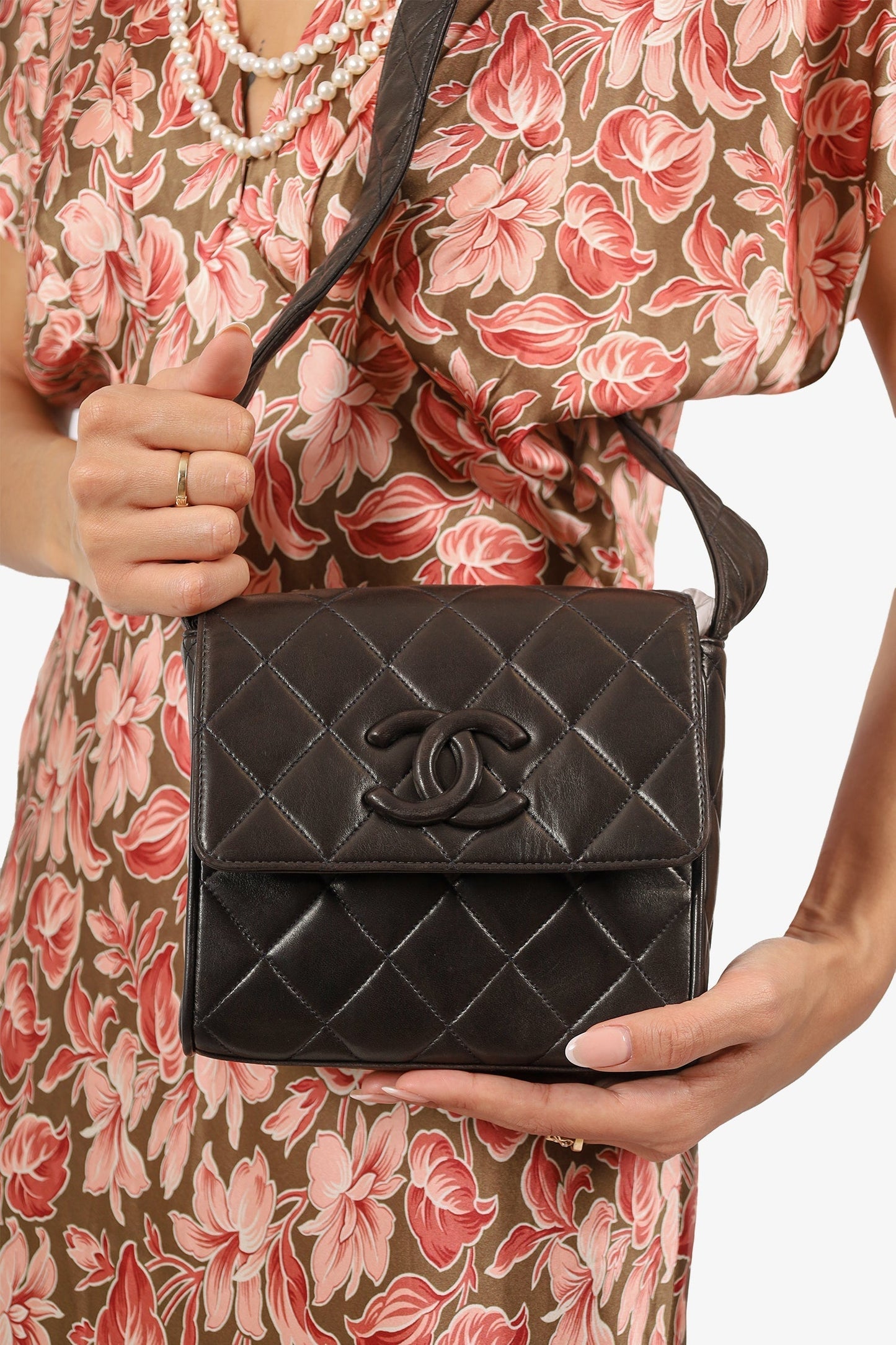 Chanel 1991-94 So Black Quilted Lambskin Leather CC Shoulder Bag
