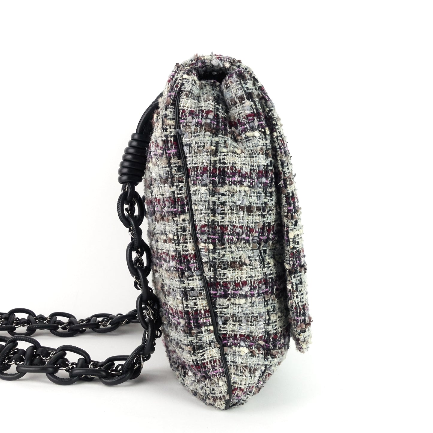 Chanel Floral AppliquÃ© Tweed Messenger Bag