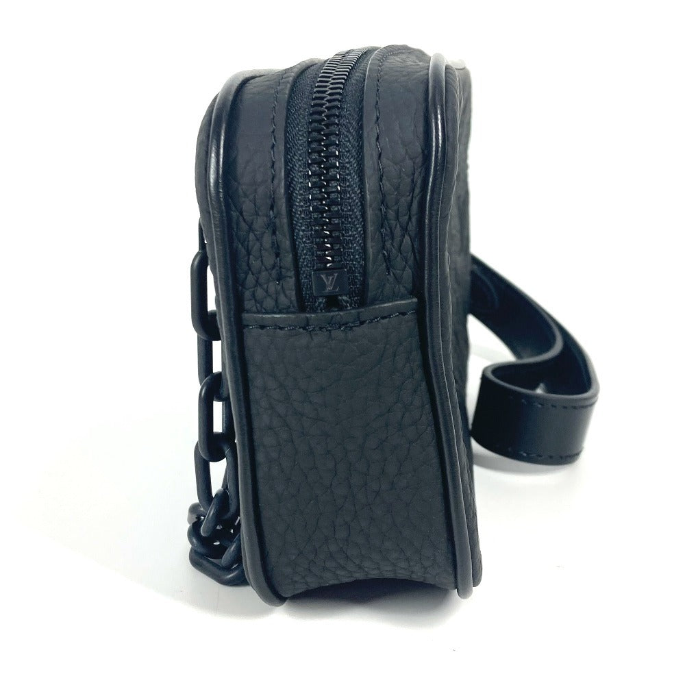 LOUIS VUITTON Clutch bag Taurillon Clemence leather, *Box is torn black Monogram Taurillon Clemence Chain Pochette Verga