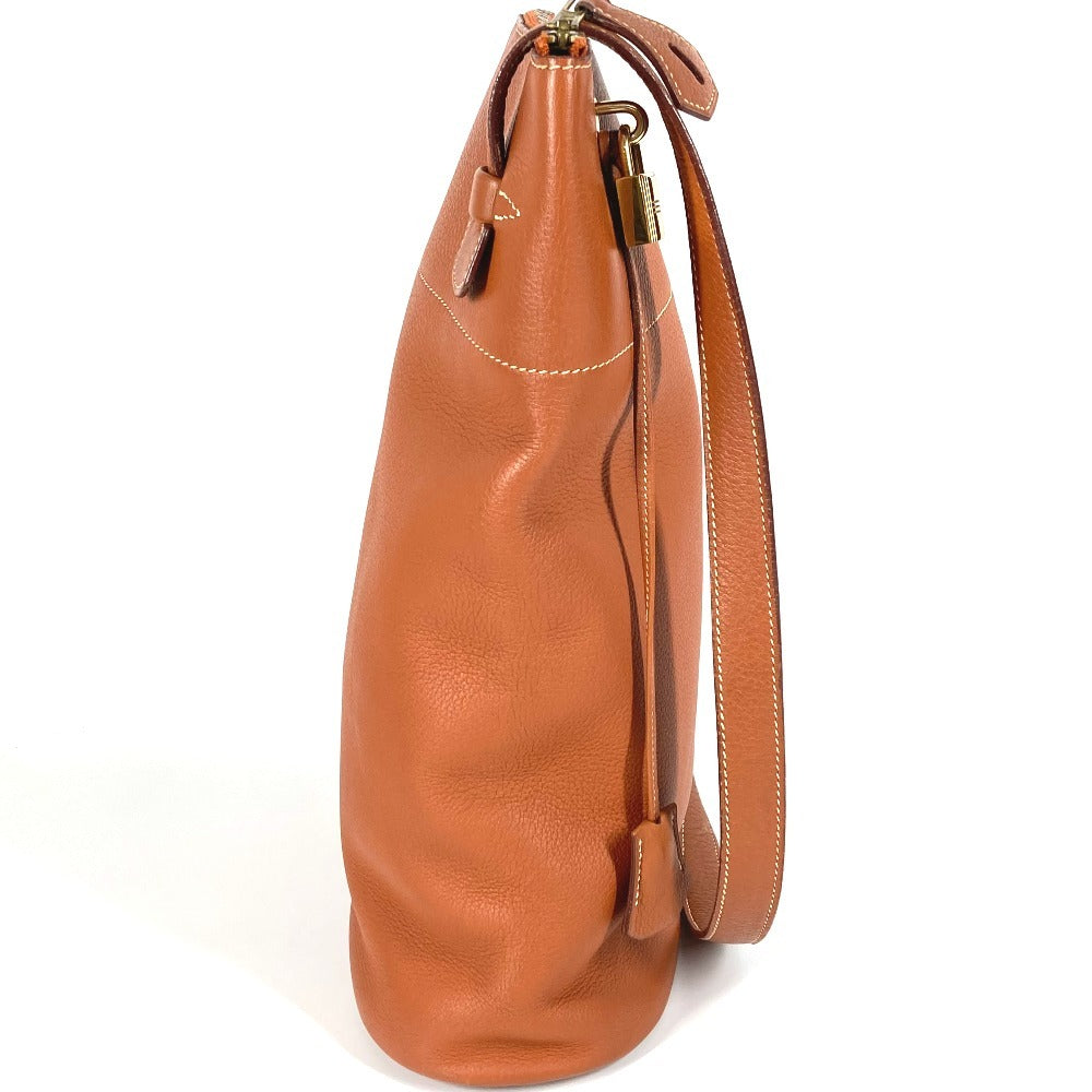 HERMES Shoulder Bag leather gold Mouvy Femme