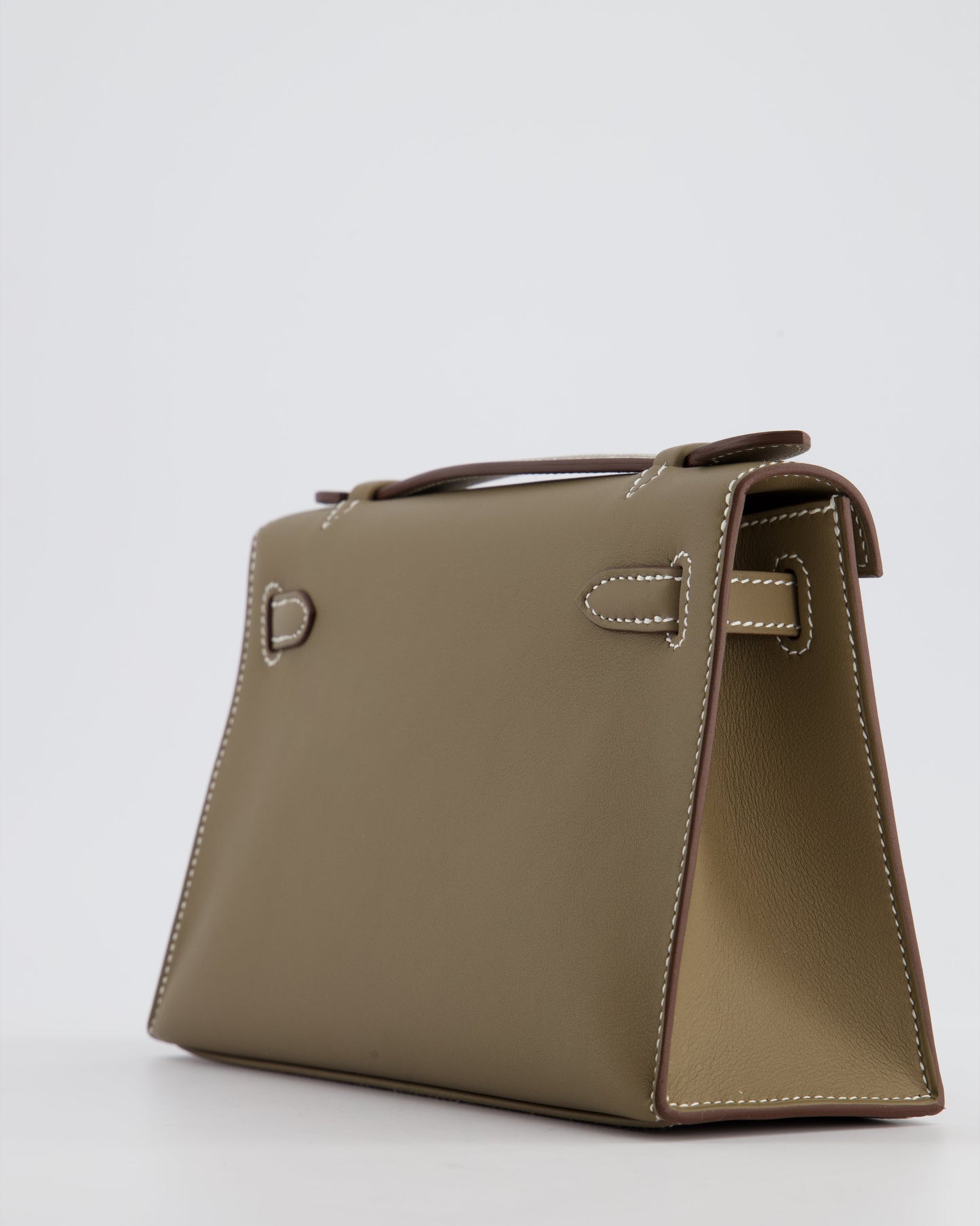 Hermes Kelly Pochette Bag in Etoupe Swift Leather and Gold Hardware