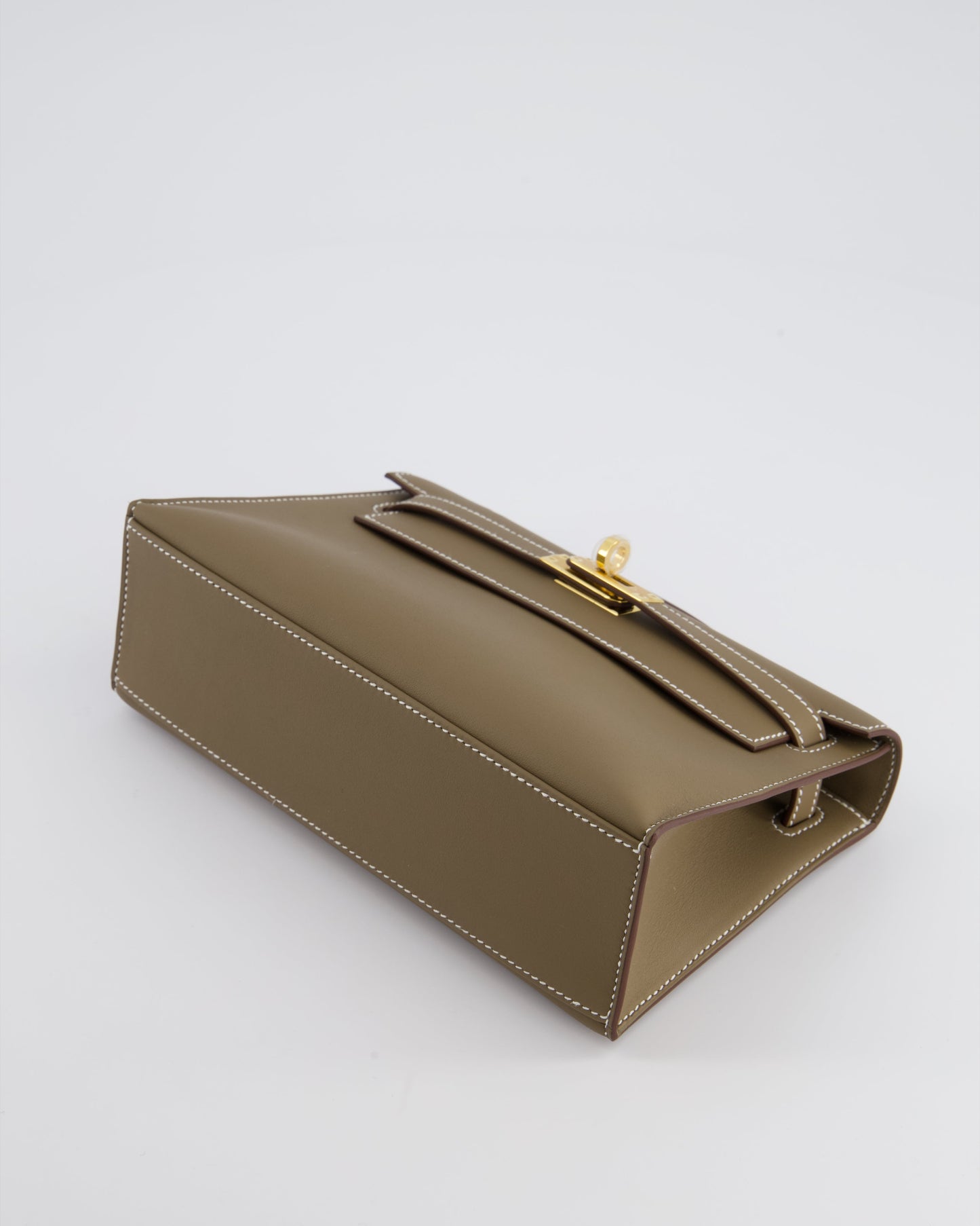 Hermes Kelly Pochette Bag in Etoupe Swift Leather and Gold Hardware
