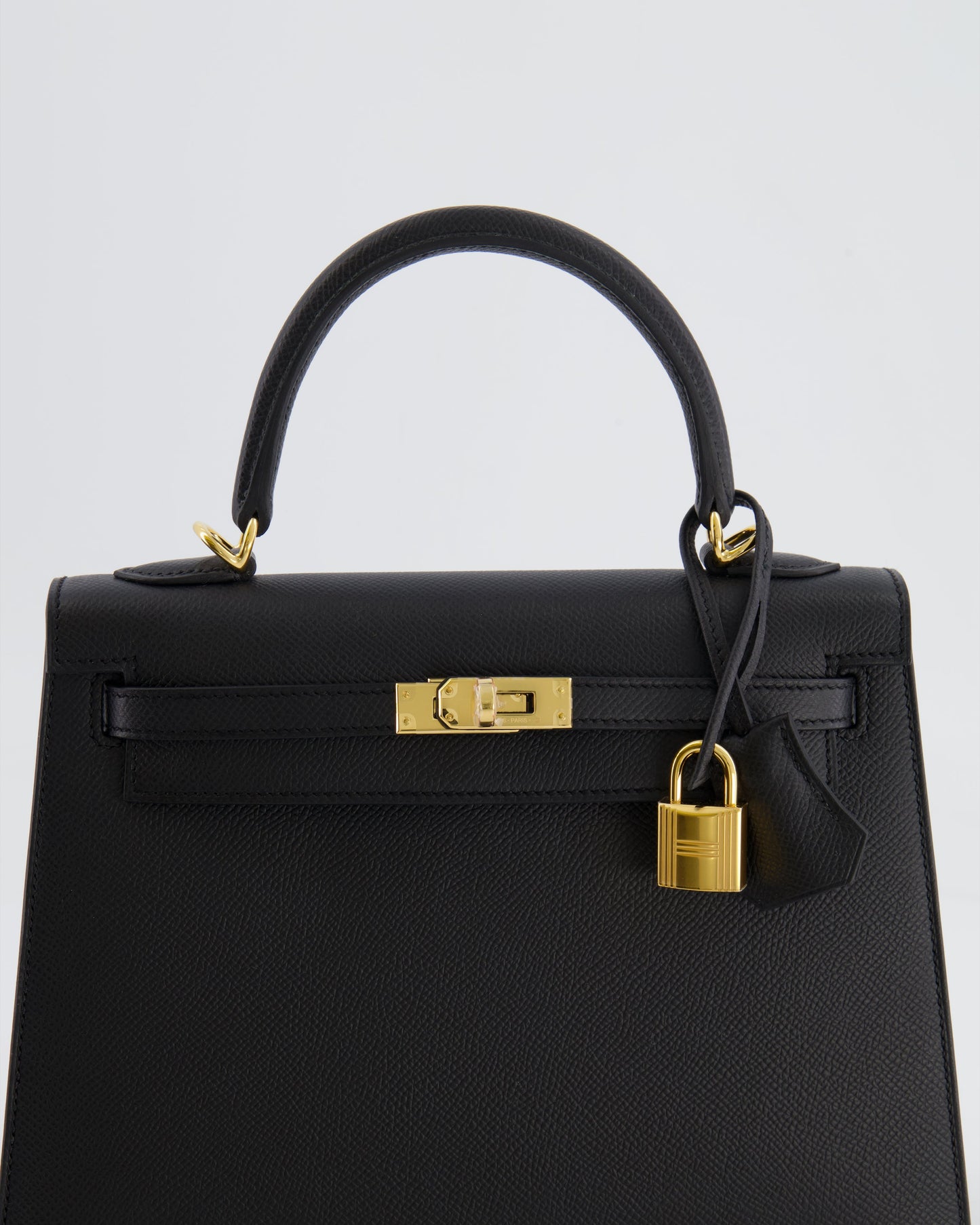 Hermes Kelly 25 Sellier Bag in Noir Epsom Leather with Gold Hardware