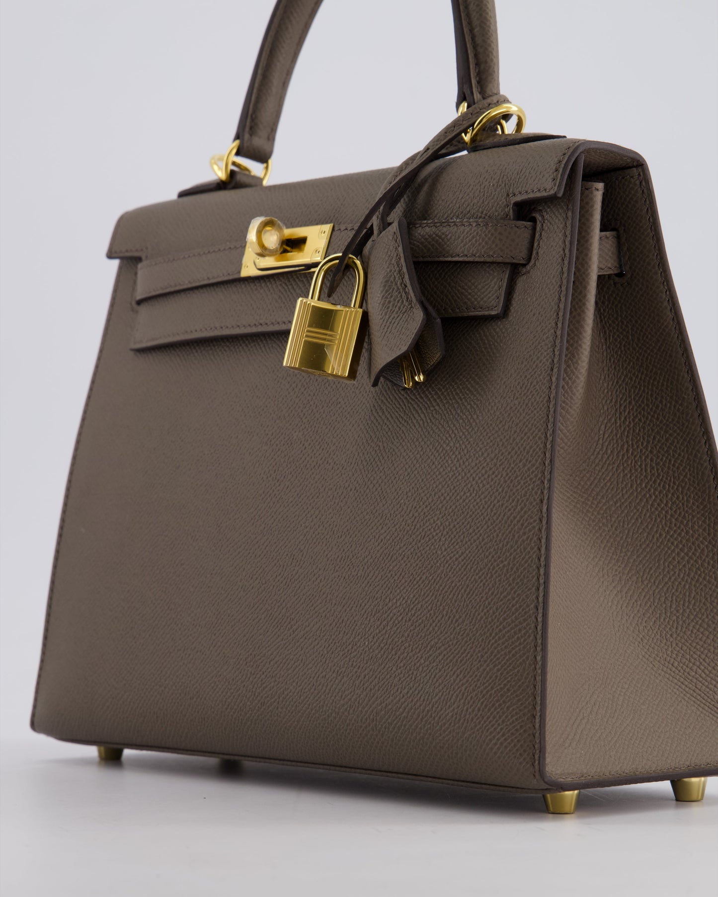 *RARE* Hermes Kelly 25 Sellier Bag in Gris Etain Epsom Leather with Gold Hardware
